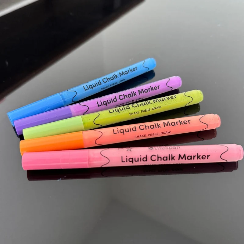 Liquid Chalk Markers