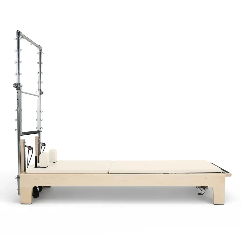 Elina Pilates Club Reformer mit Tower