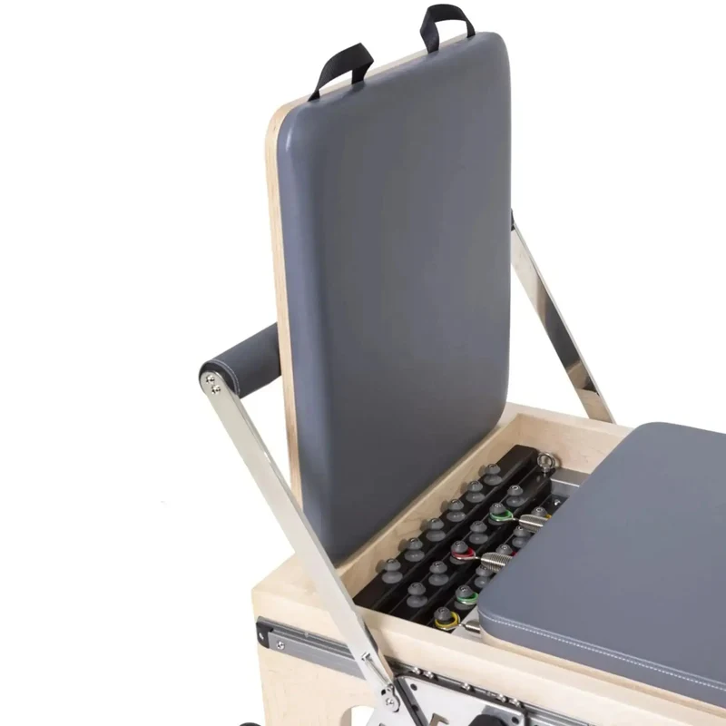 Elina Pilates Master Instructor Physio Reformer mit Tower