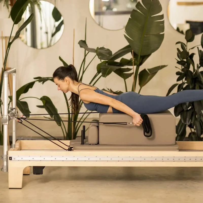 Elina Pilates Master Instructor Reformer – Profi-Pilates-Ausrüstung