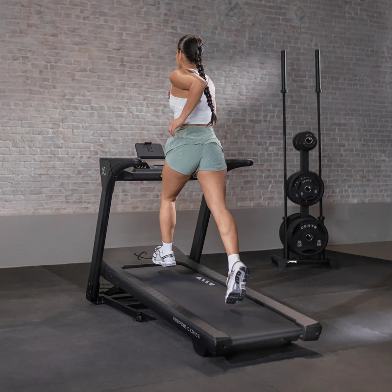 Inspire Series T4 Laufband