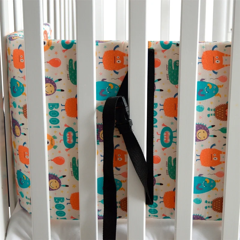Bettgitter Schoner | Kinderdesign | 140x34x2,5 cm | Clip-Verschluss | Mobiclinic