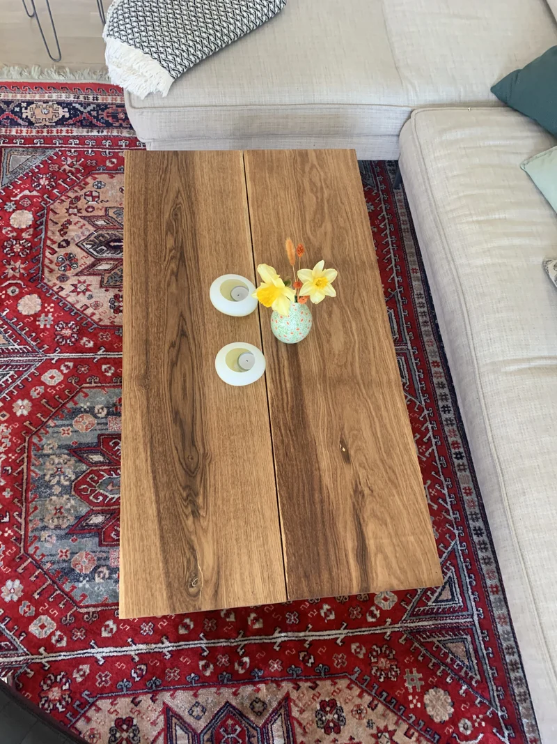 Sofabord Eg(Natur) – massivt egetræsbord i klassisk design, højde 44 cm, 2,5 cm tyk bordplade