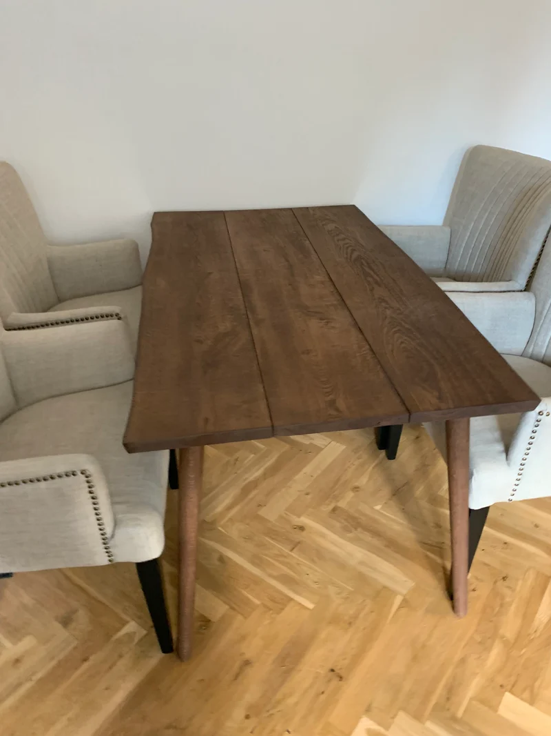 Plankebord Eg (Dark Coco) – 90 × 160/180/195 cm, massiv egetræ med mørk olie, eget værkstedshåndværk