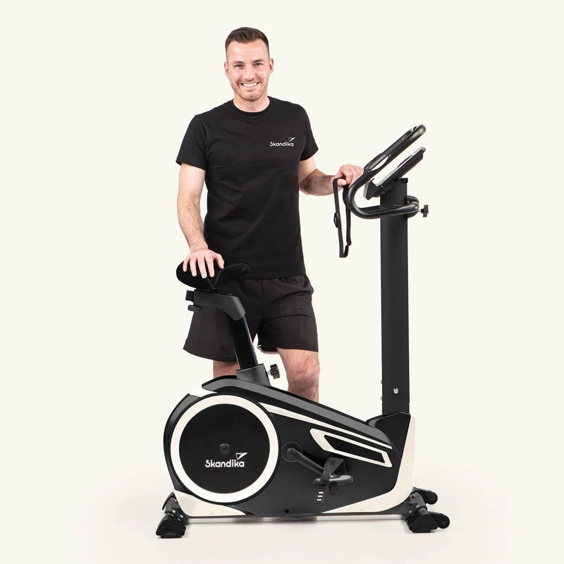 Skandika Morpheus: Ergometer mit App‑Steuerung, Pulsgurt und Tablethalter