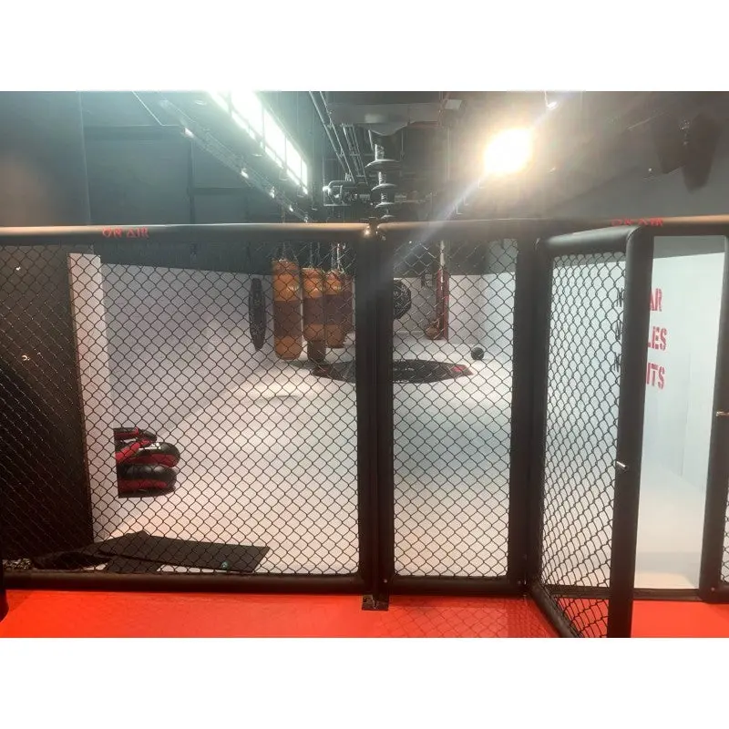 MMA-Paneel mit Tür – 4 Polster | 1,75 bis 2,50 m × 1,93 m