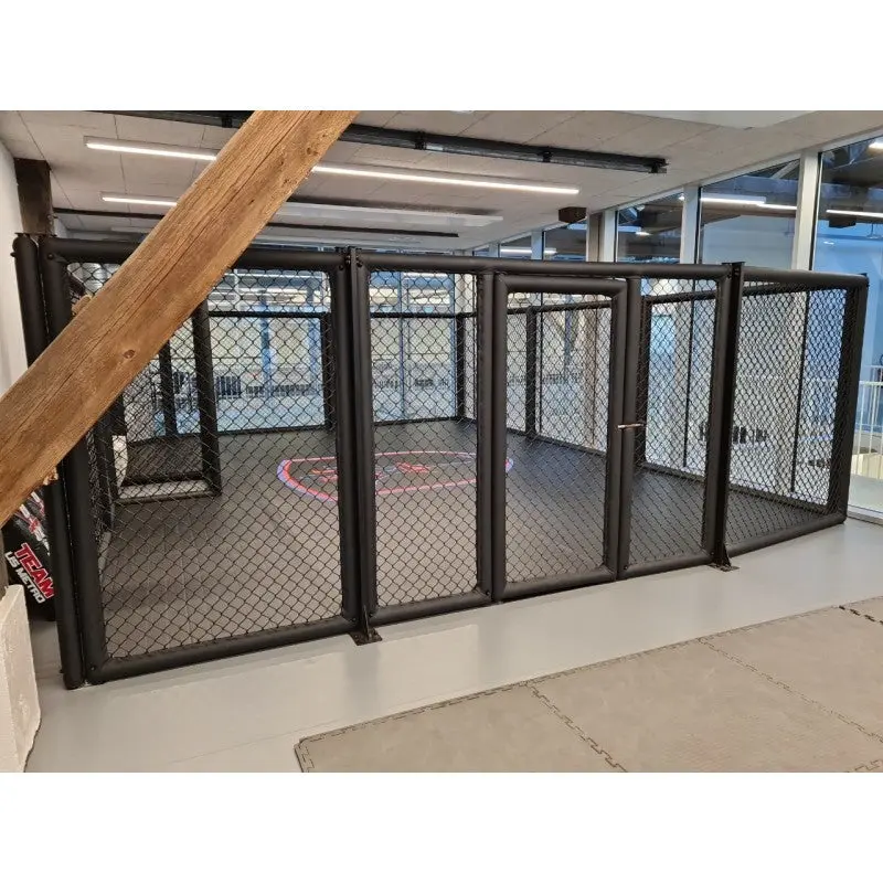 MMA-Paneel mit Tür – 4 Polster | 1,75 bis 2,50 m × 1,93 m
