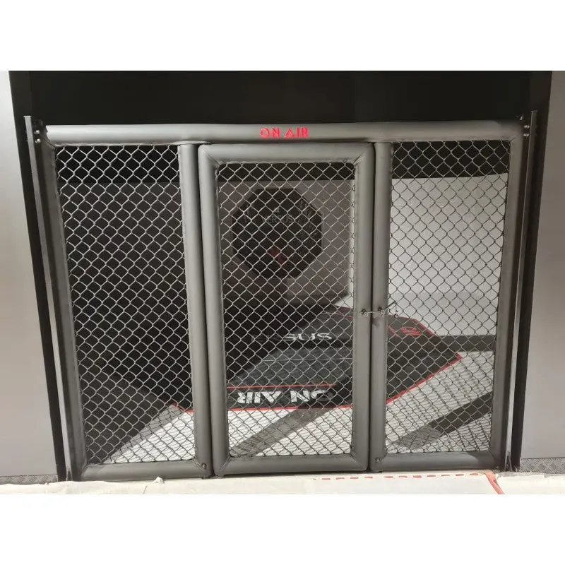 MMA-Paneel mit Tür – 4 Polster | 1,75 bis 2,50 m × 1,93 m